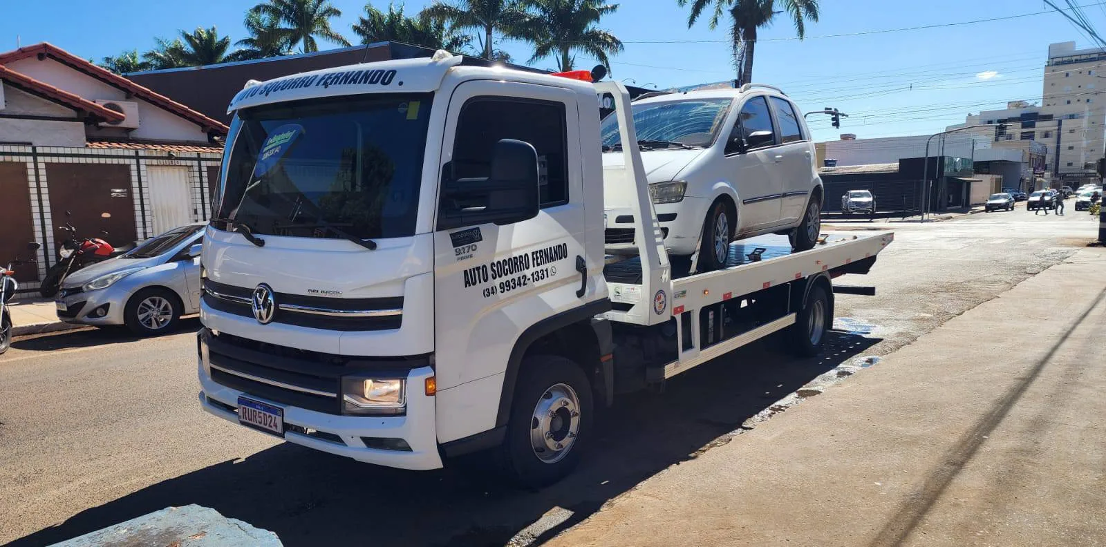 Atendimento do Auto Socorro Fernando com guincho e plataforma na região do Alto Paranaíba