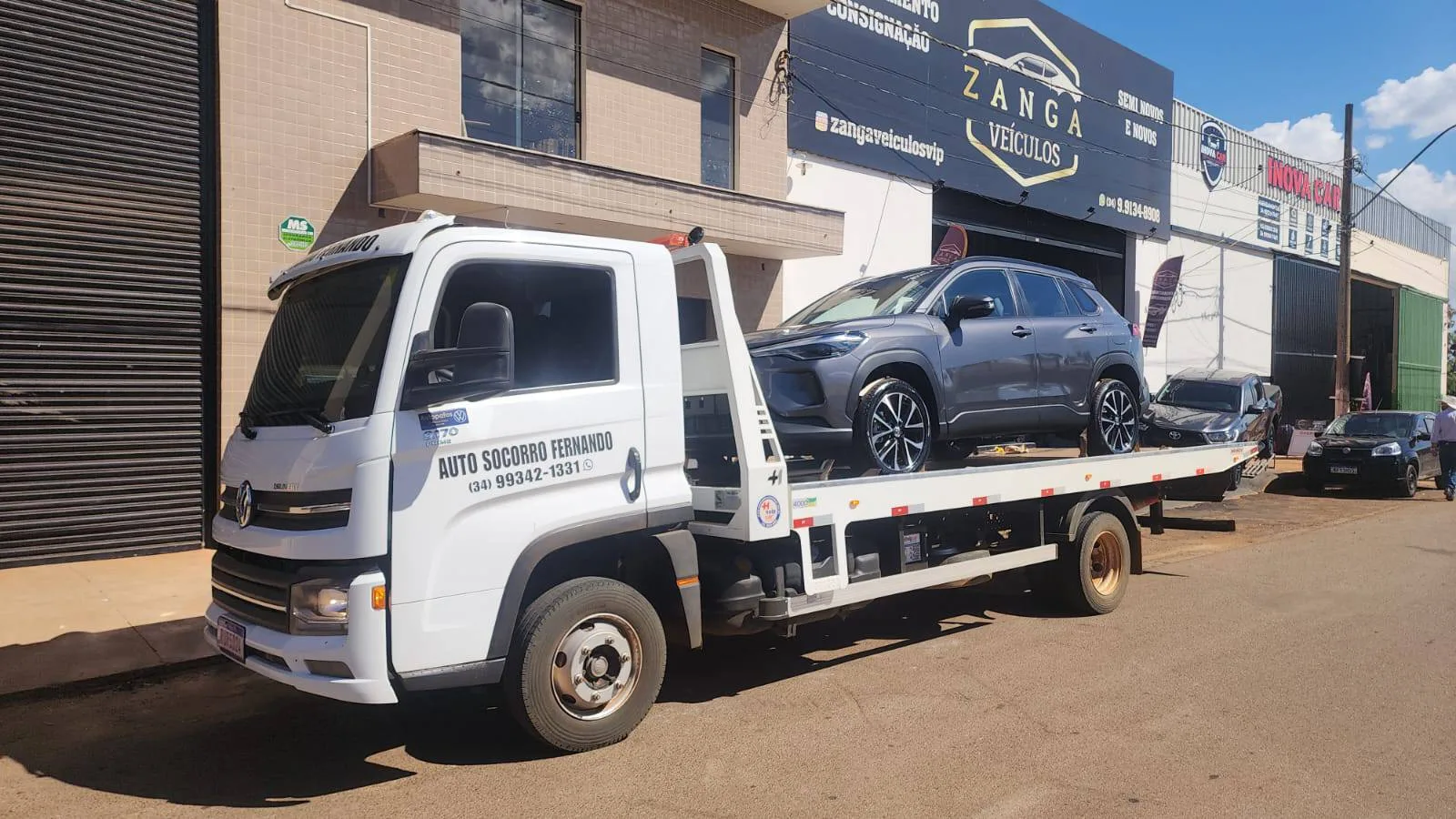 Atendimento do Auto Socorro Fernando com guincho e plataforma na região do Alto Paranaíba
